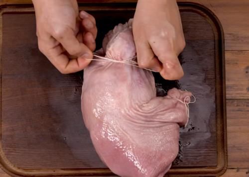 居家|居家分享猪肚鸡的好吃做法,鲜香肉嫩,营养美味,孩子爱吃的美食