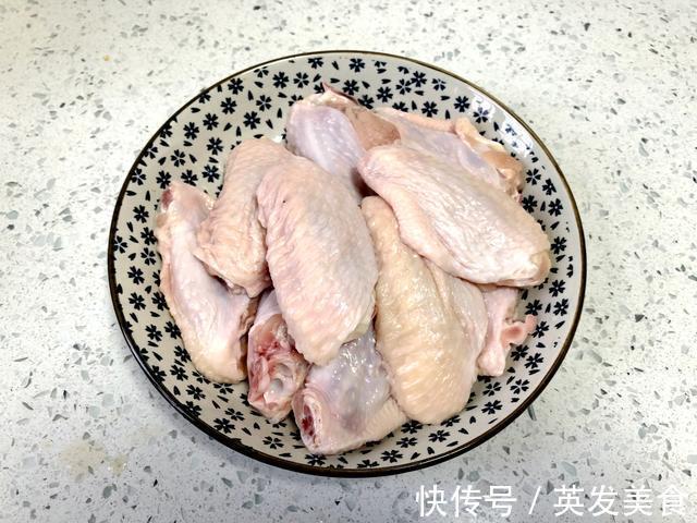 厨子|可乐鸡翅，要不要焯水？看看30年老厨子的做法，香甜嫩滑特别好吃
