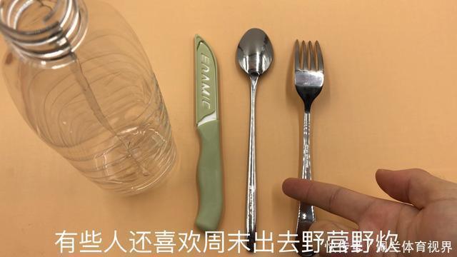 毛巾|把毛巾塞进塑料瓶里，全家人都要抢着用，要是早知道就好了