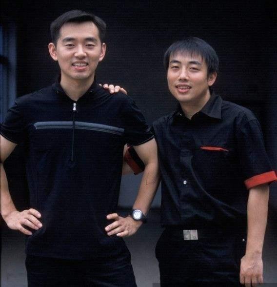 国乒|孔令辉久违亮相气质十足,46岁至今单身,从小鲜肉蜕变成大妈偶像
