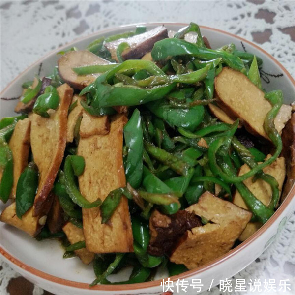 去二姑家吃饭,饭菜一扫而空,觉得她可以出去开家常菜馆了