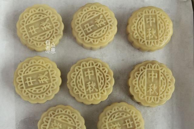 传统节日|商场卖200元的月饼,在家做成本不到50块,甜而不腻,低糖又好吃