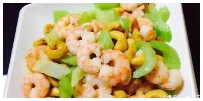 看着很解馋的下饭菜,色香味俱全,越吃越美,家人对此百吃不厌!