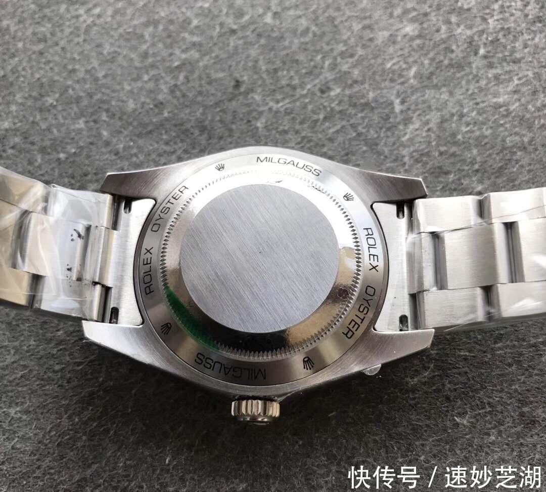 尖货表行丨|尖货表行丨盘踞在手腕上的“闪电”,绿玻璃的详细剖析