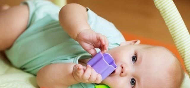 睡眠时间|四种常用的哄睡方式,正威胁宝宝健康,别为追求快速哄睡而坑了娃