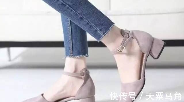 行为|青春期阶段,有四种行为影响身高发育,“大长腿”可能要和你拜拜