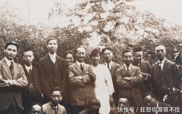 65年前的这场寿宴群雄毕至,拜寿嘉宾有章士钊,陈毅,郭沫若