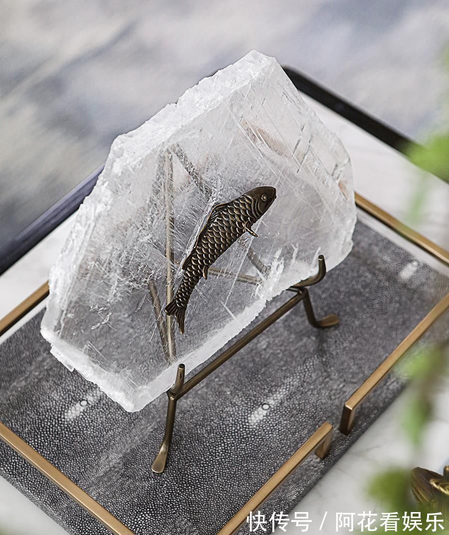 空间感|他花了9万,将135㎡的旧房,改造成中式风,入户第一眼被美到了