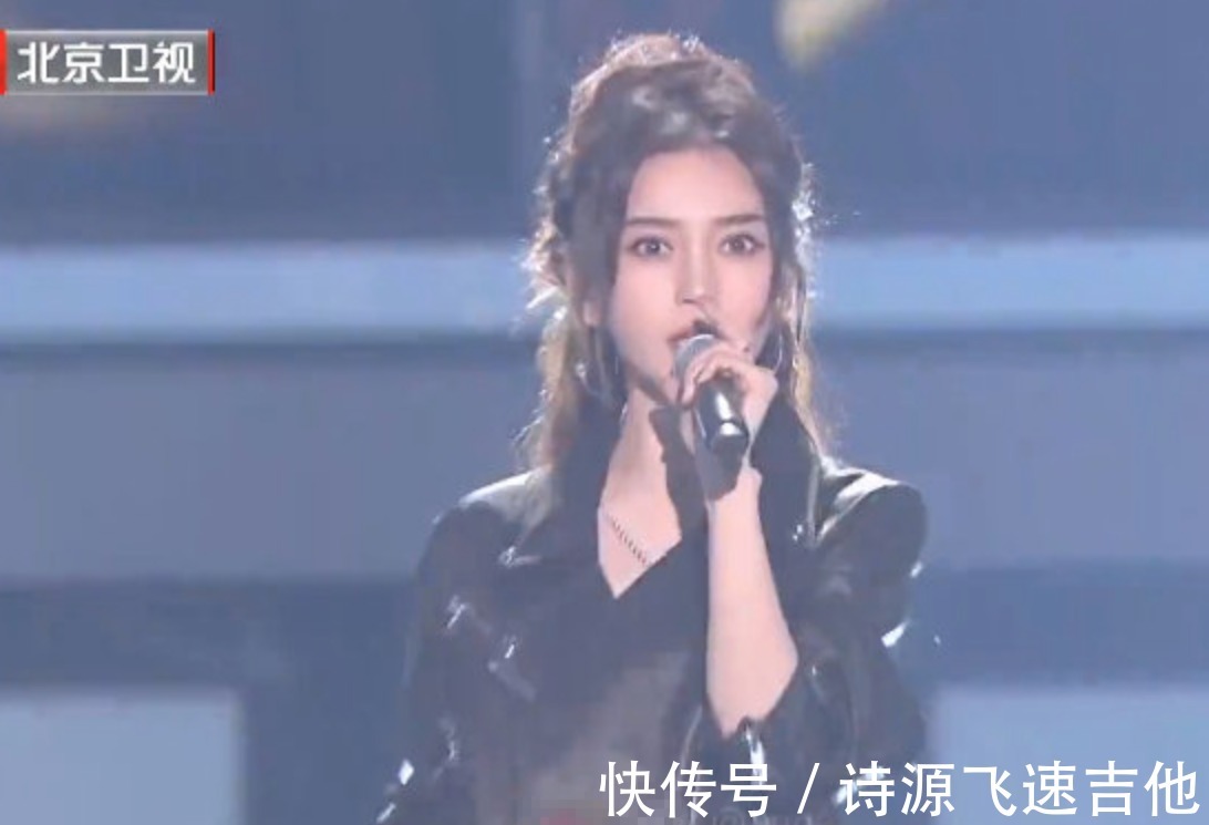 沸騰之夜收視奪冠,倪萍楊穎王源等老中青三代同框,堪稱視覺盛宴