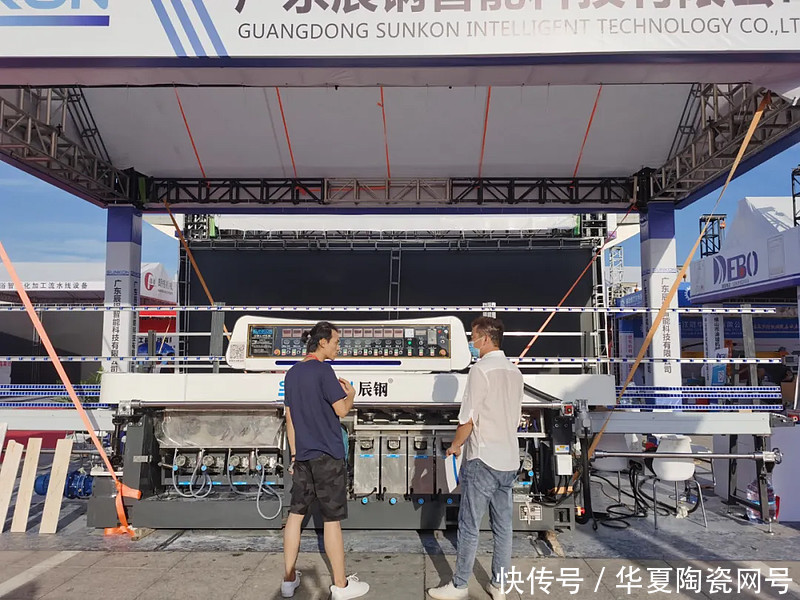 岩板|他们坚称，“岩板不是瓷砖，而是人造石”