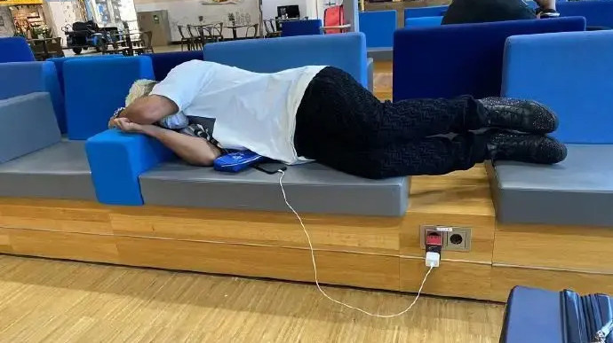 武磊|洛国富又胖了?将缺阵日本,李霄鹏有赢球法宝,国足首发启用新人