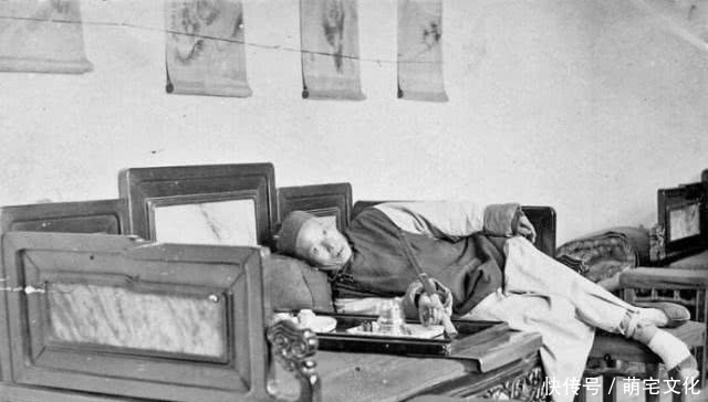 难看|鸦片又难闻又难看,为何清朝老百姓还抽?全因英国人用了这馊主意!