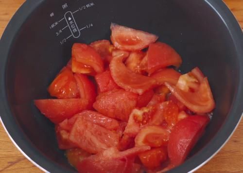腌制料|在家教你用电饭煲焖排骨,烹饪简单,鲜酸味美,孩子特爱吃的菜肴