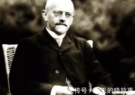计算机|都说计算机之父是冯诺伊曼,可为何一提到计算机,大家想的是图灵