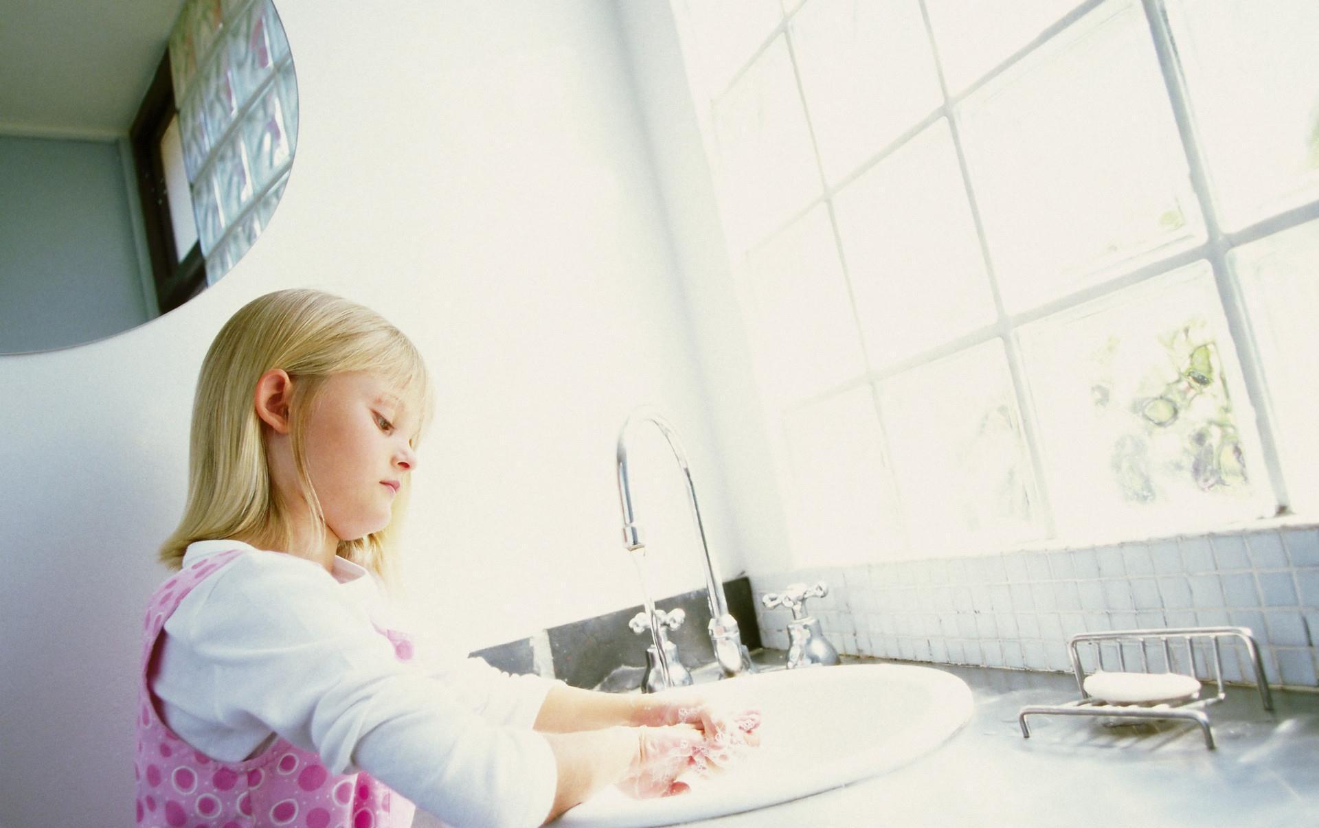 荔枝病|夏天养娃,家长远离这几个禁区,孩子才会少生病才能“长高个”