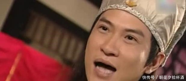 官员要求众才子做对联,此人受尽白眼,说出一对联,众人立马闭嘴!