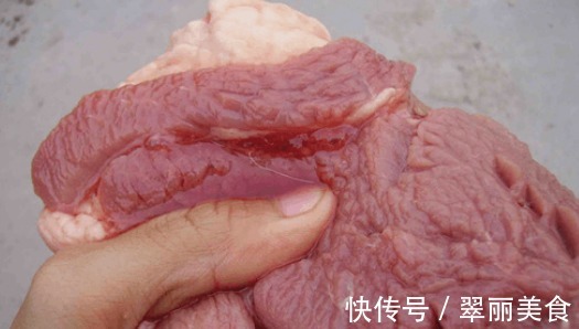 放水|解冻猪肉,别直接放水里泡!教你4招,快速解冻跟新鲜肉一样好吃