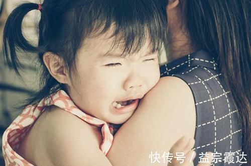 父母|为什么宝宝看到“某个人”会突然大哭？不是迷信，父母要心中有数