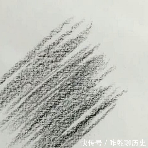 美术生画|美术生画水滴,看到黑色线条疑惑了,结局却沉默了