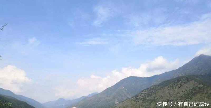 极为|李白这首诗意境优美,被称为平生第一快诗,通篇描写得极为欢快!