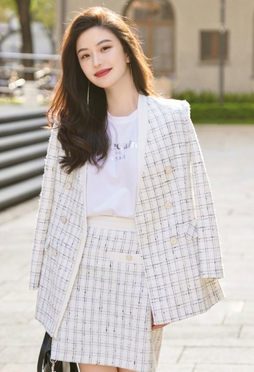 气质|穿搭开春不穿小香风就out啦!比卫衣显瘦,比西装时髦、轻松打造气质女神