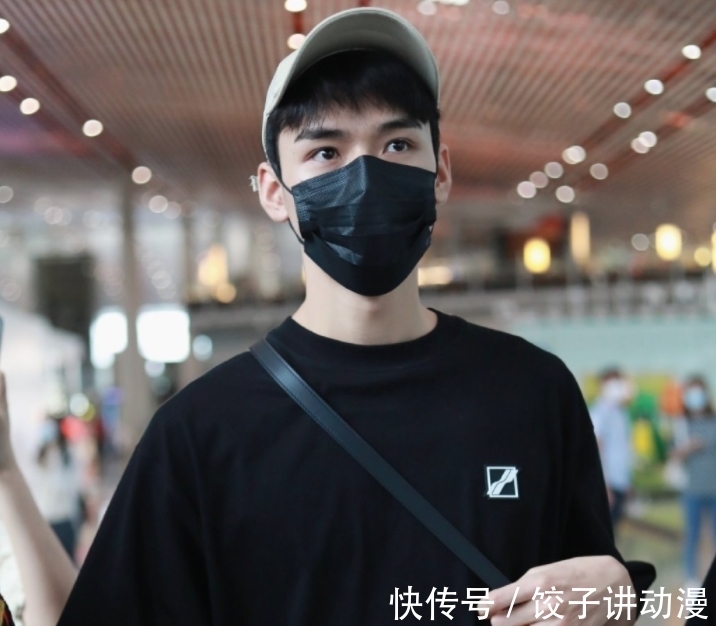 黃曉明|《中餐廳5》路透曝光!嘉賓陣容和網(wǎng)傳一致,沖著龔俊收視穩(wěn)了