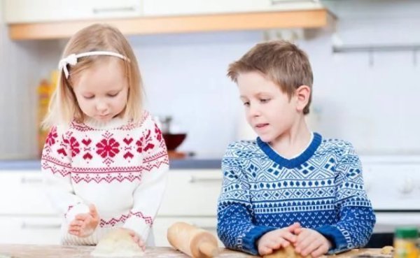 外孙们|“再也不来外公家”,6岁孩子的话让宝妈尴尬,更让外公揪心