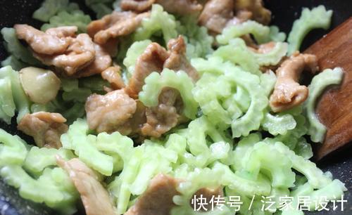苦瓜|夏天吃啥瓜都不如这个“瓜”,维c含量高,清新脆爽还便宜