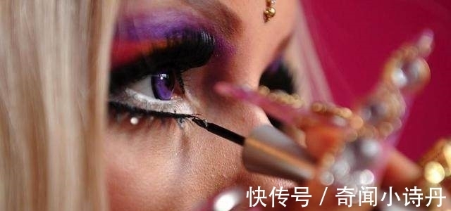 芭比娃娃|女子迷恋芭比娃娃,不惜花费巨资整容10余次,每天贴14对假睫毛