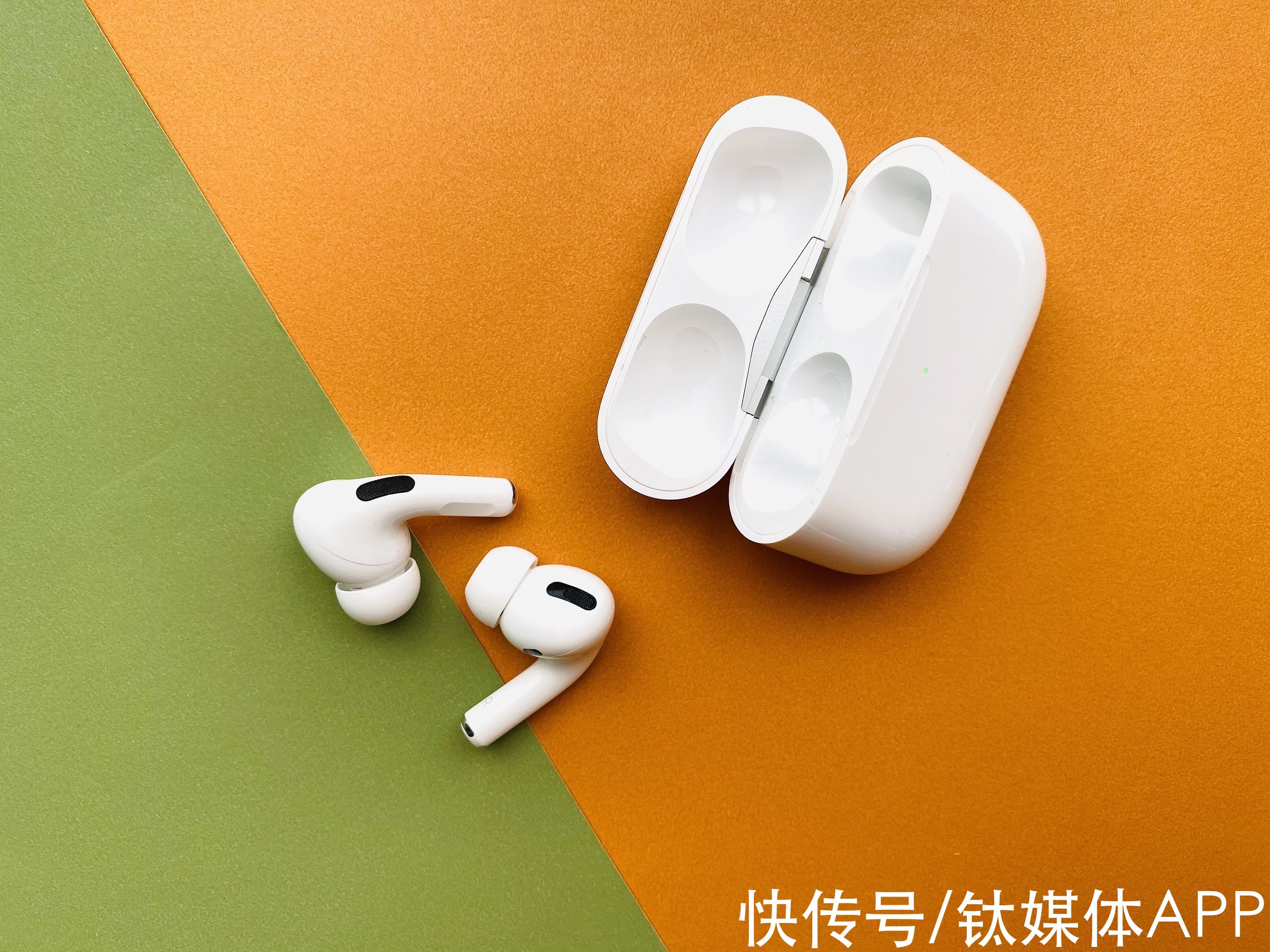 可穿戴设备|围剿苹果，耳机江湖没有赢家