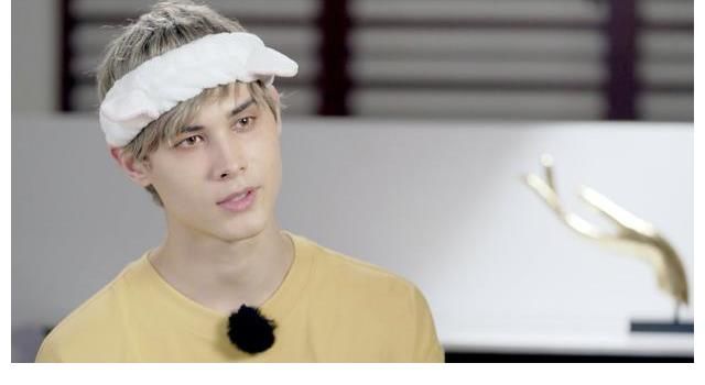 利路修重返海花岛|《完美的夏天2》利路修重返海花岛，玩近乎垂直水滑梯可太猛了