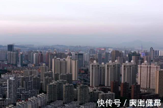 消极|不少人说现在不买房、不谈房价,这种想法能坚持多久?