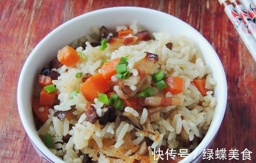懒人|夏天的懒人焖饭,饭菜一锅出,有肉有菜营养均衡,比外卖还省时