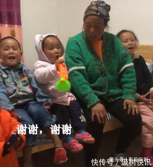 拍摄者|单亲妈妈生4胎无人管,婴儿饿了吃泡面充饥,肚里怀一个还要生