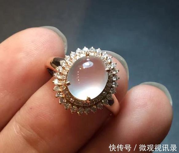 佩戴翡翠戒指，这些事项你要注意