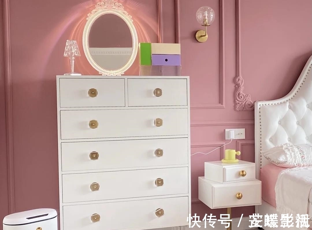 台面|女主128㎡新居,色彩碰撞带来的新颖浪漫体验,引得上万网友收藏