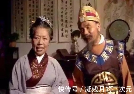 对联&岳母出一上联：下大雨，空中雳，鸡蛋豆腐留女婿，女婿害羞了