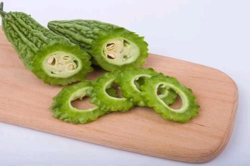 稳定血糖|糖尿病人在夏天吃什么好?这“4瓜1皮”别错过,或能帮助稳定血糖