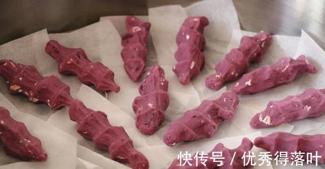 燕麦片|秋季,多吃此菜,花青素是葡萄的5倍,营养又美味,蒸一蒸真香呀!