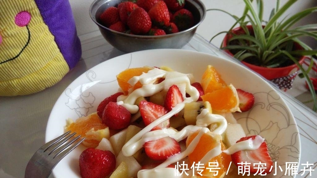 沙拉|宁愿大口吃肉，建议也要少吃这4类食物，全是长膘的“增肥剂”