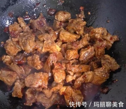 清洗干净|炖牛肉时，千万别加这味料，做错等于毁了一锅肉，不懂别乱放！