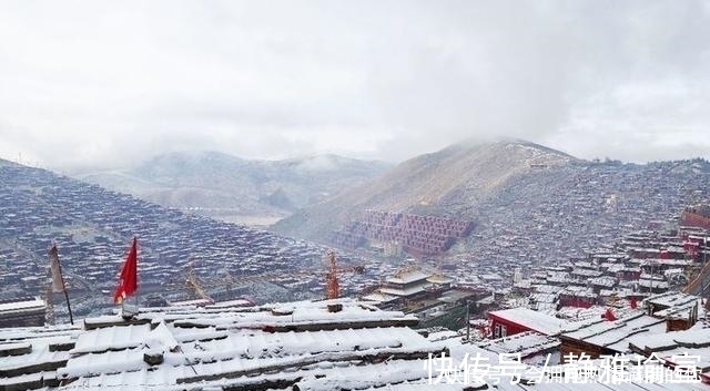 色达县|世界上最大的佛学院，隐藏在雪域高原的崇山峻岭中，令人震撼