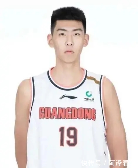 易建联|恭喜广东男篮!2米26新人将亮相CBA第二阶段,易建联后继有人了