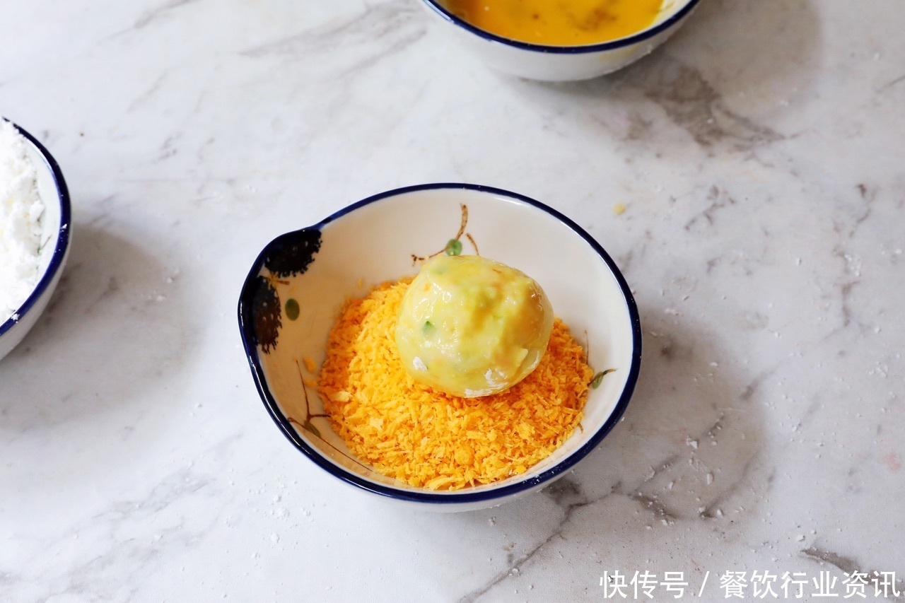 芝士|芝士和土豆结合在一起,奶香四溢营养丰富,一家全爱吃,特解馋!