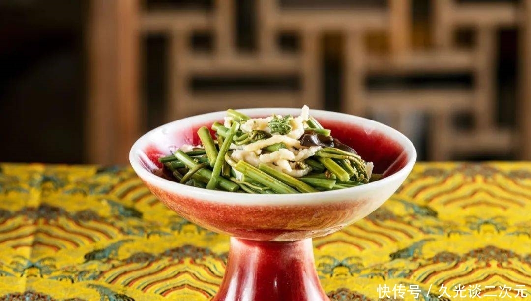 皇帝|专研故宫美食40年,80余篇御膳档案,她用一本书揭秘宫廷生活!