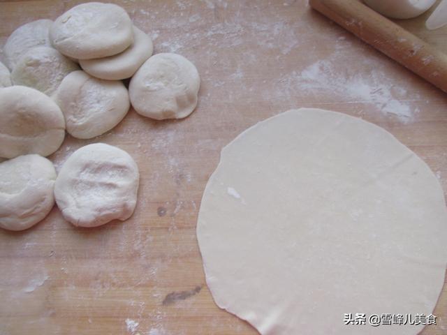 自从学会了面粉这样做,比饺子省事,比包子好吃,皮薄馅大吃不够