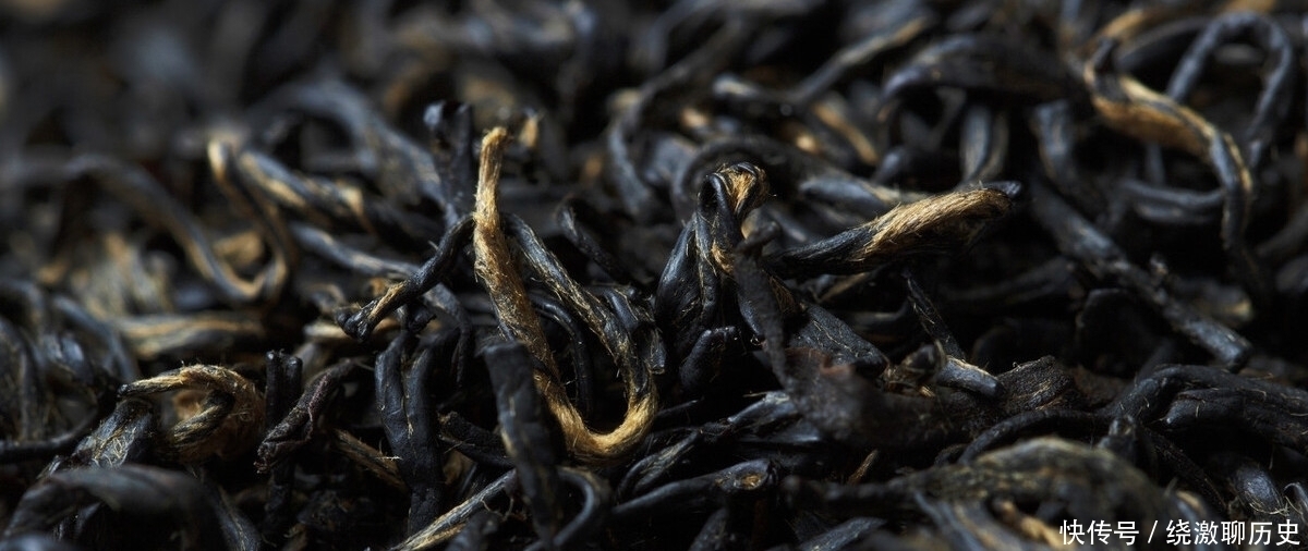 乌龙茶|大红袍长得这么像红茶,为什么不是红茶?大红袍与红茶有何不同?