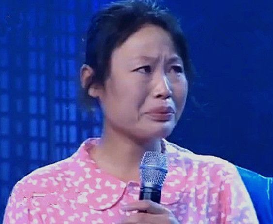 為走紅假冒草根欺騙觀眾,不惜造假身份,韓紅怒拍桌子趕下臺