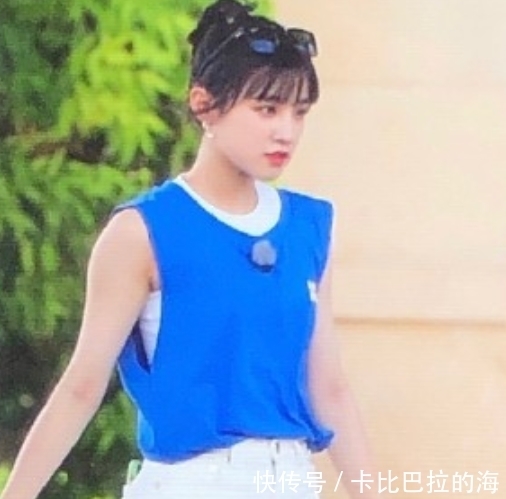 嘉宾们 有纹身不能上节目?王嘉尔来录跑男,遮盖方式好大胆,黄旭熙输了