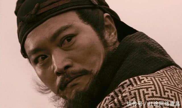 张飞|曹操攻打下邳，命多名大将合击吕布，为何不敢多人合击张飞